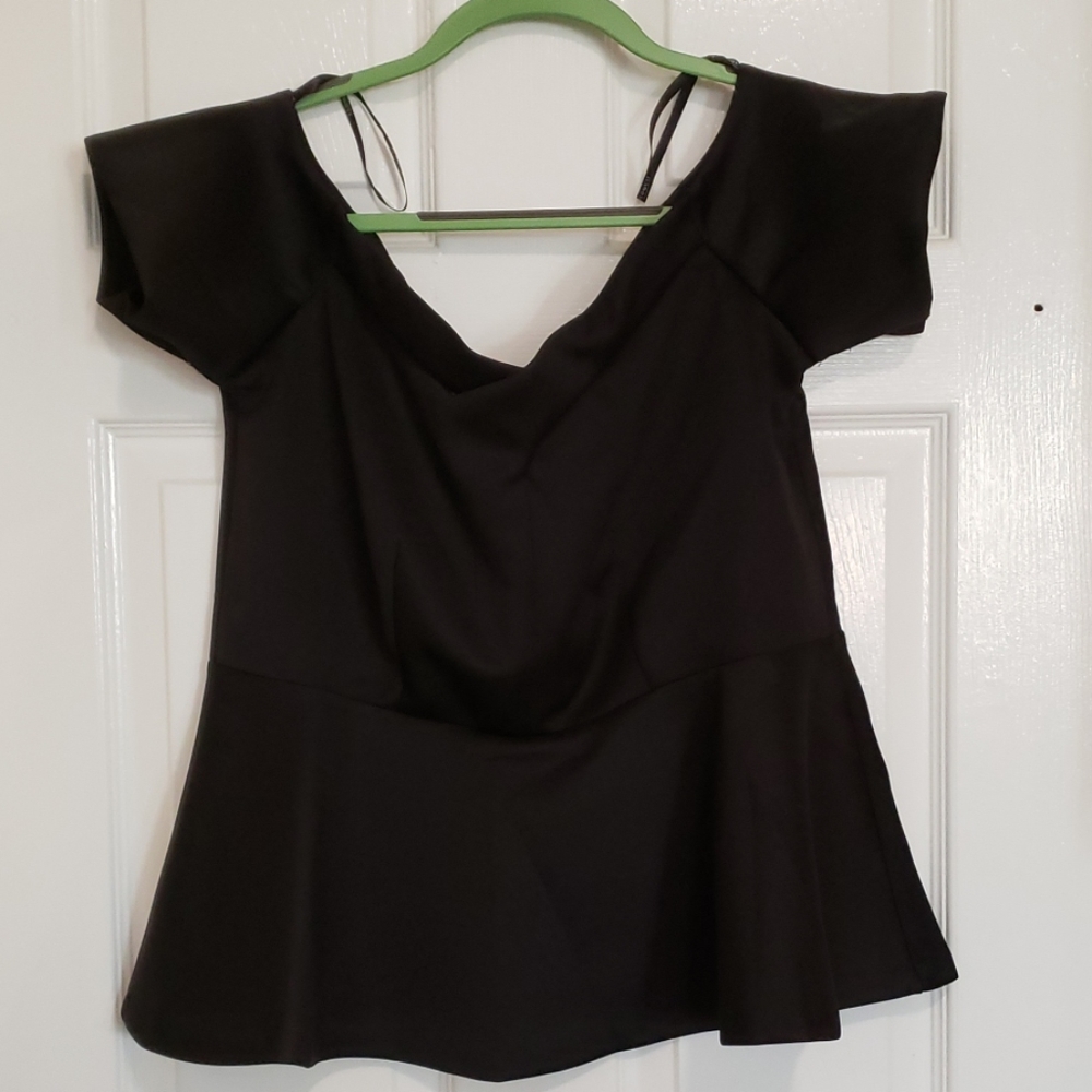 Off the shoulder Peplum top - NWOT 14